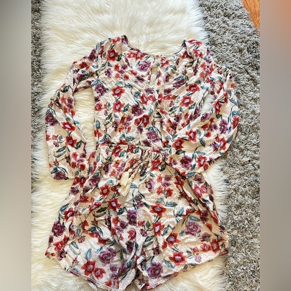 Cream & red Floral romper - Picture 1 of 3